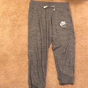 Nike Cropped Sweat Pants